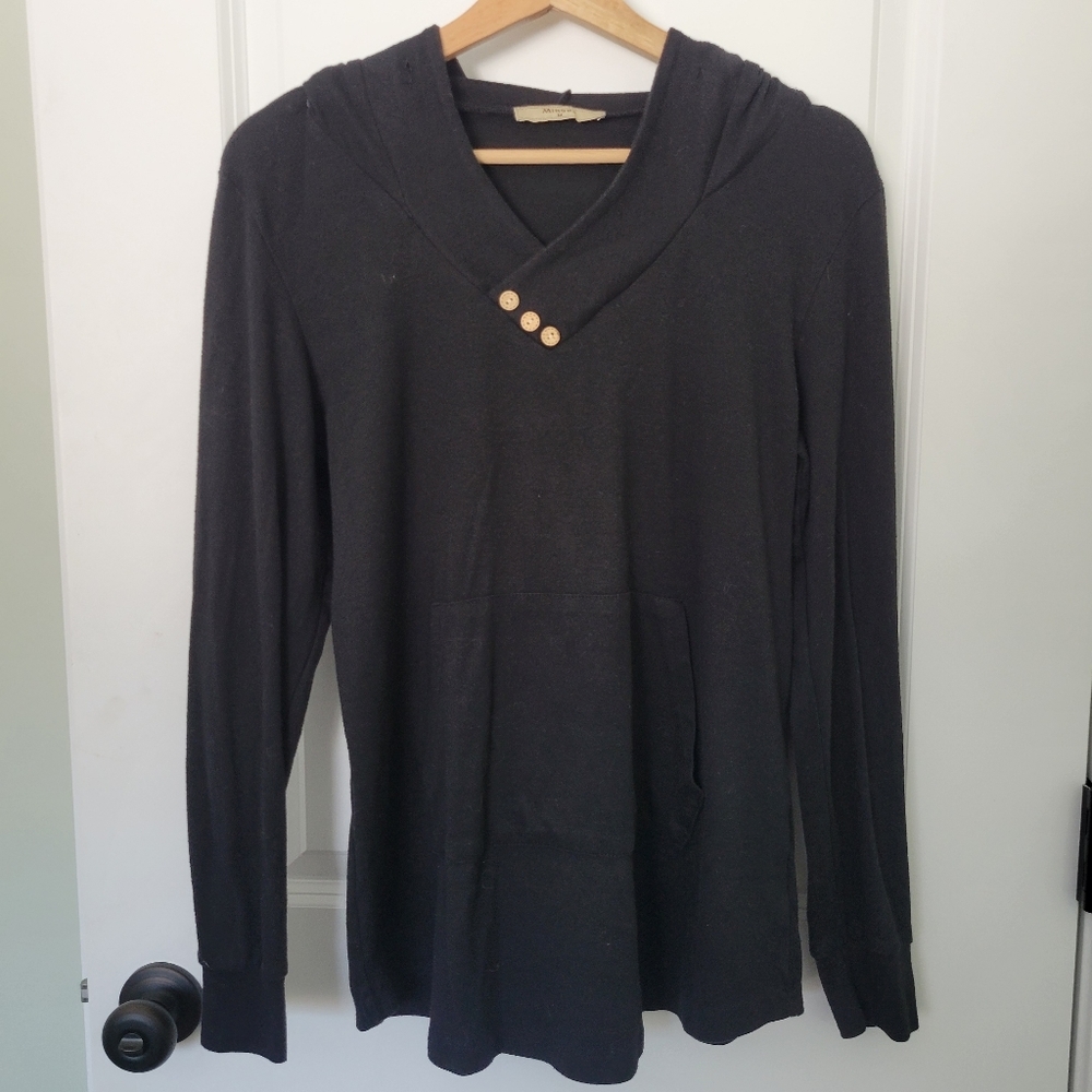 Miusey Size M Long Sleece Hooded shirt 🎉